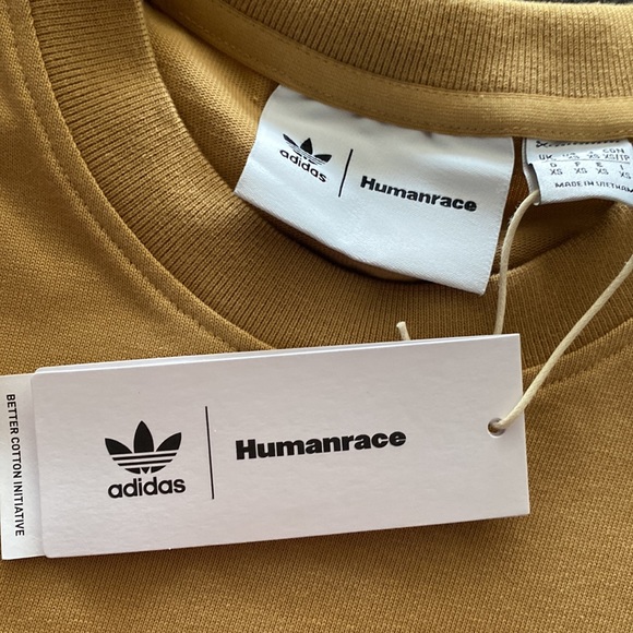 Adidas pharrell Williams tee - Picture 2 of 3